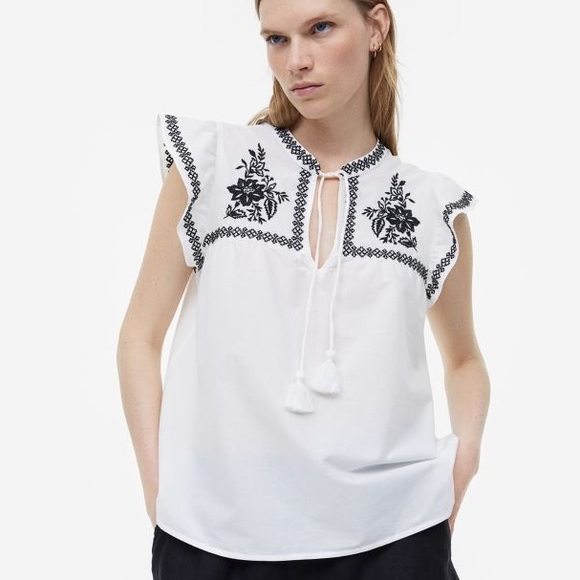 H&M Tops - H&M White Blouse with Black Embroidery/ Size XS/ 100% Cotton